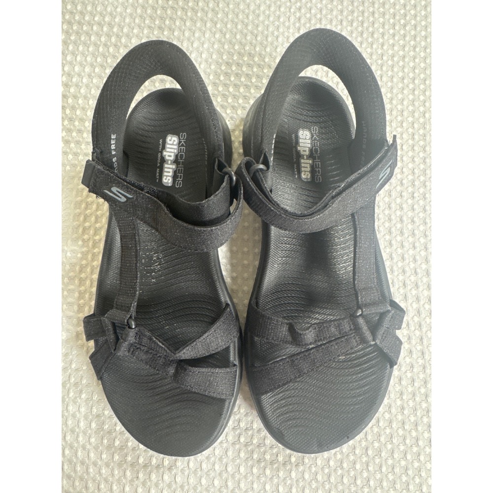 Skechers Sandals Womens 8 Go Walk Slip-ins 141481 Black EUC